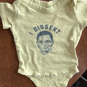 Ruth Bader Ginsberg RBG like green “I dissent” baby onesie tee